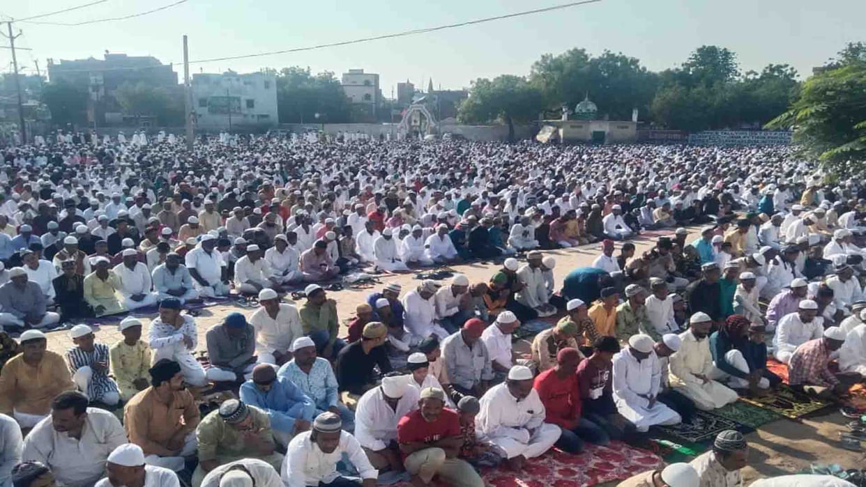 Kanpur: Namaz in mosques on Bakrid 2022