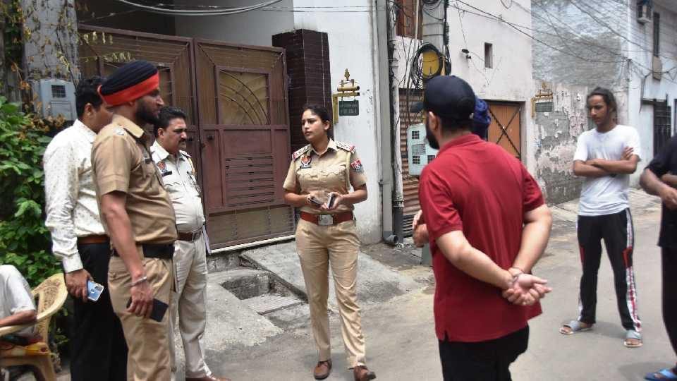 40 tola gold stolen from house of transporter in Ludhiana