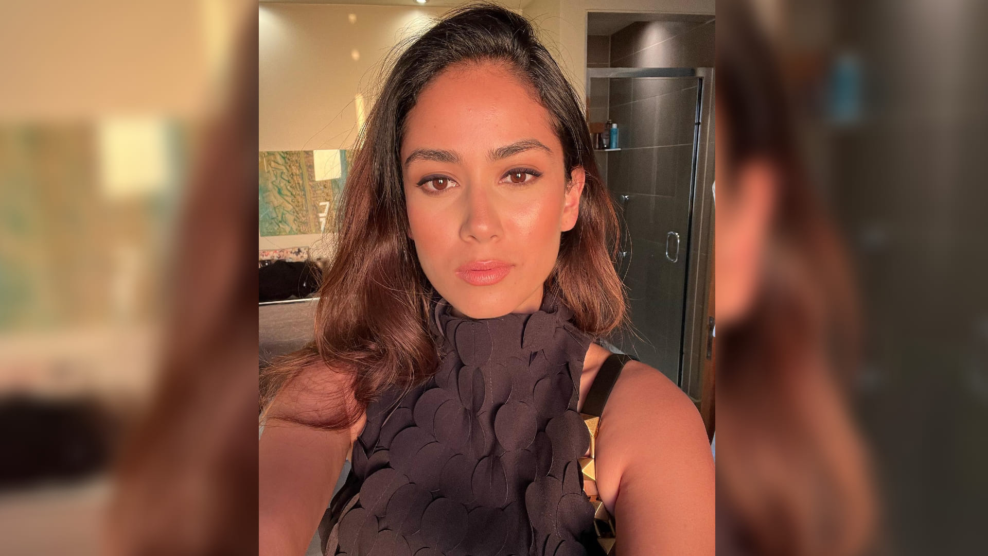 Photos of the Day: Vaani Kapoor Bold look in Bralette and Disha Patani in corset top Malaika Arora Sara Ali Khan Zareen Khan Akshara Singh Avneet Kaur