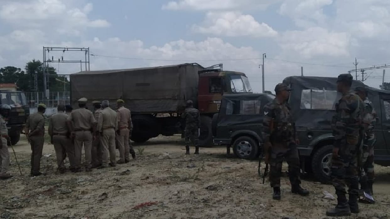 Pratapgarh: The army stopped the sacrifice, drove the people who came with the animals