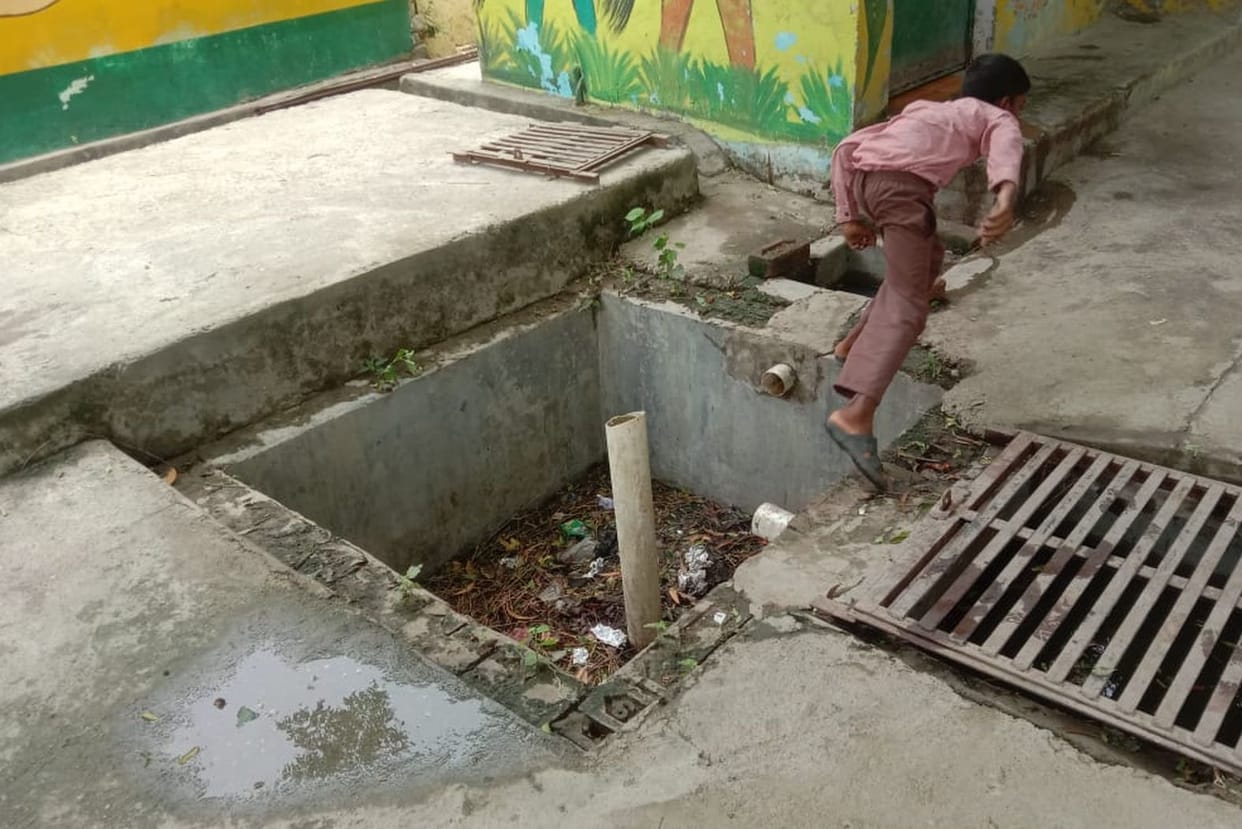 Farrukhabad: Children are at risk due to incomplete arrangements for water harvesting