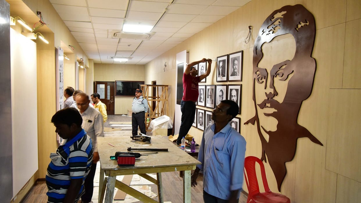 Allahabad Museum: Country first interactive Chandra Shekhar Azad gallery ready, preparations for inauguration with PM Modi