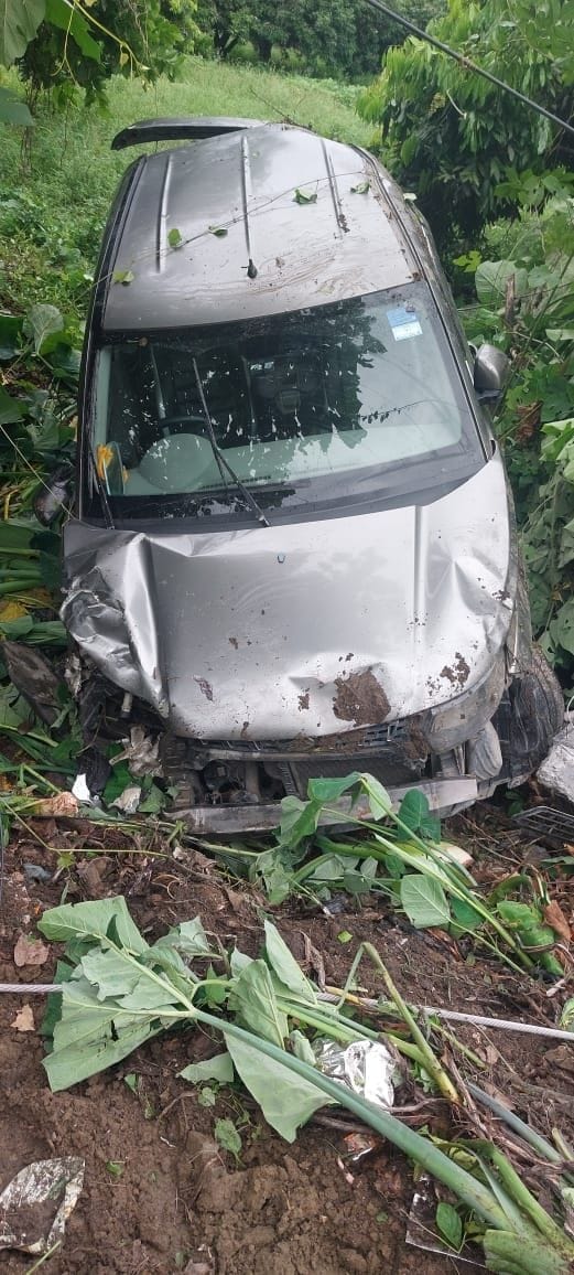 Car overturns, five tourists injured