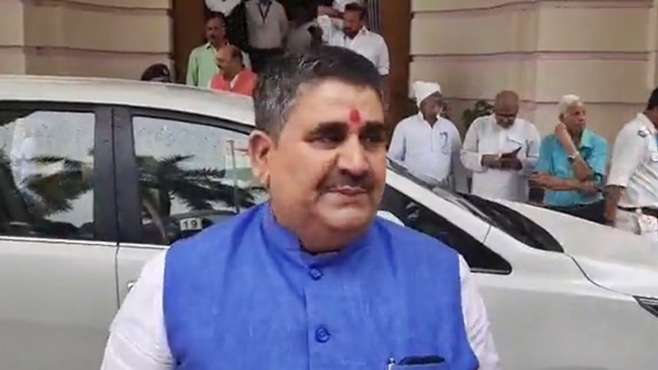 Bihar minister Ramsurat Rai says Transfer order of officials not cancelled, given for review
