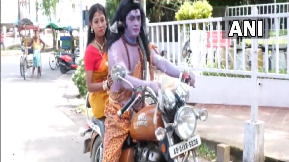 Assam: FIR lodged against artists doing street plays as Lord Shiva and Parvati, protesting against oil prices