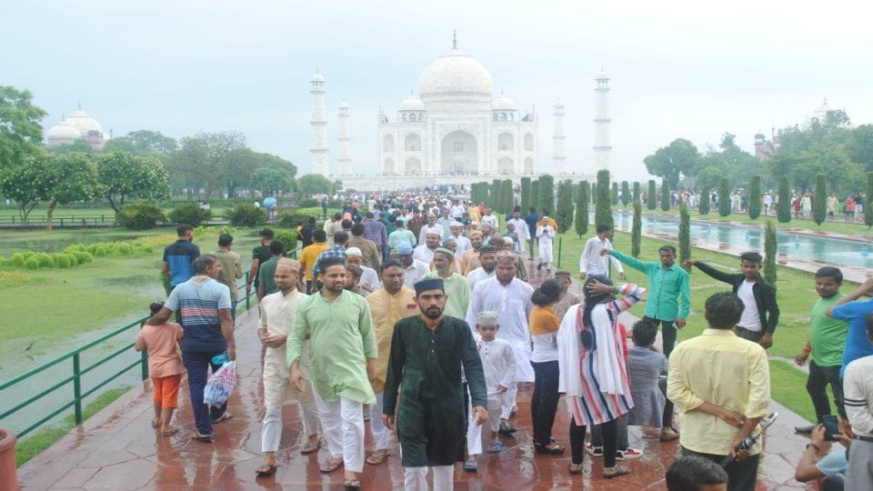 Eid Ul Adha 2022 Muslims Perform Namaj At Shahi Masjid of Taj Mahal