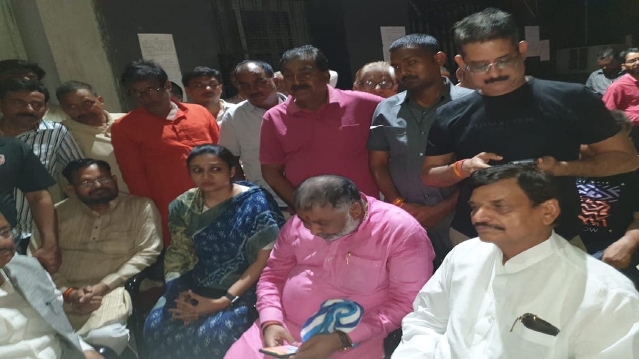 Minister of State for TranMinister of State for Transport Dayashankar Singhs father passes away treatment was going on in SGPGIsport Dayashankar Singhs father died treatment was going on in SGPGI