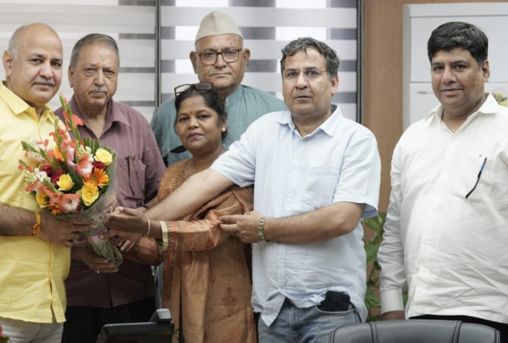 Uttarakhand congress two leaders Kamlesh Raman and Rajendra Prasad Raturi left party