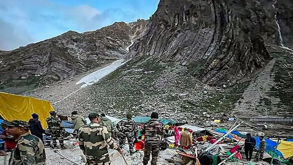 39 pilgrims from Andhra Pradesh trapped in Amarnath tragedy traced, 13 still missing