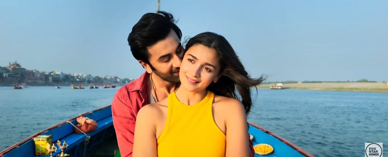 Ranbir Kapoor Alia Bhatt Film Brahmastra song Kesariya will release on 17 july