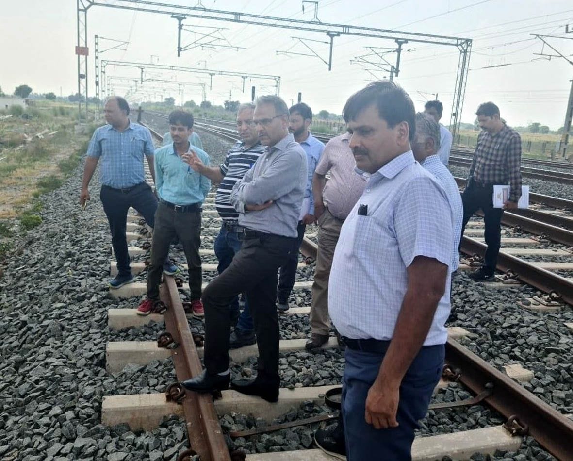 Railway General Manager took stock of the Dedicated Freight Corridor project