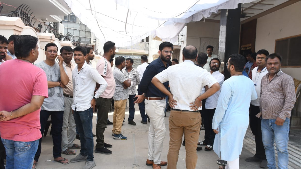 two killed in gorakhpur road accident