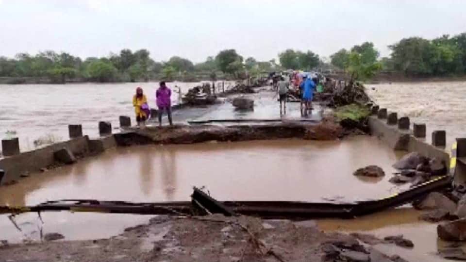 Gujarat Valsad Flood: IMD Weather Updates Rainfall Alert In Mumbai Haryana Delhi Ahmedabad Jammu News In Hindi