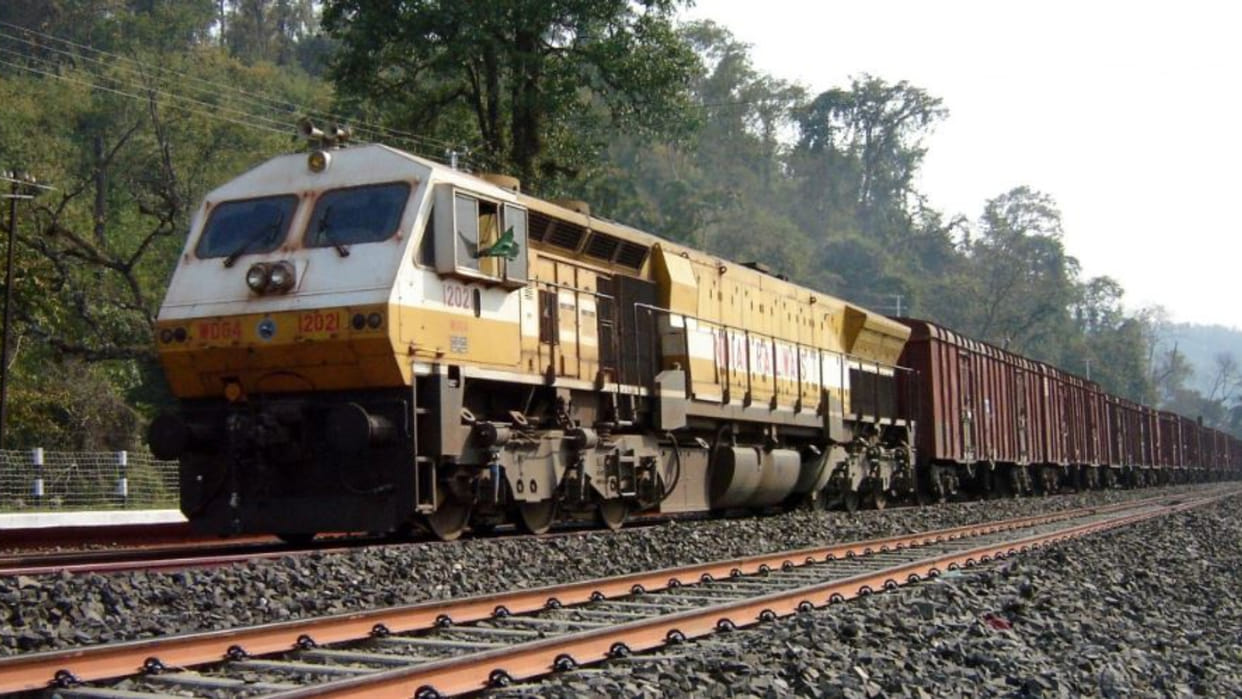 Railways' earnings from freight loading jumps by 17% till Oct in FY23