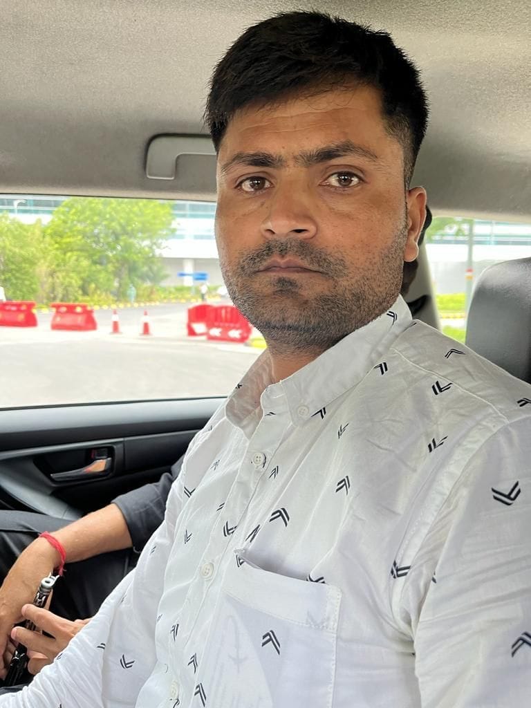 The accused of robbery and murder absconding for eight years arrested from Delhi airport