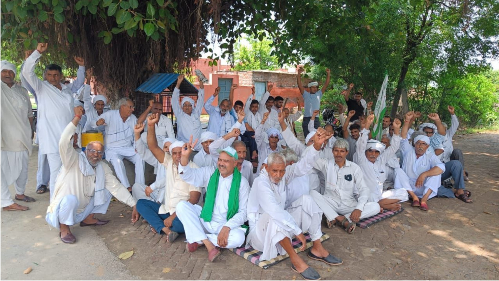 Announcement to hold electricity corporation workers hostage for raiding the villages in Jind in the afternoon