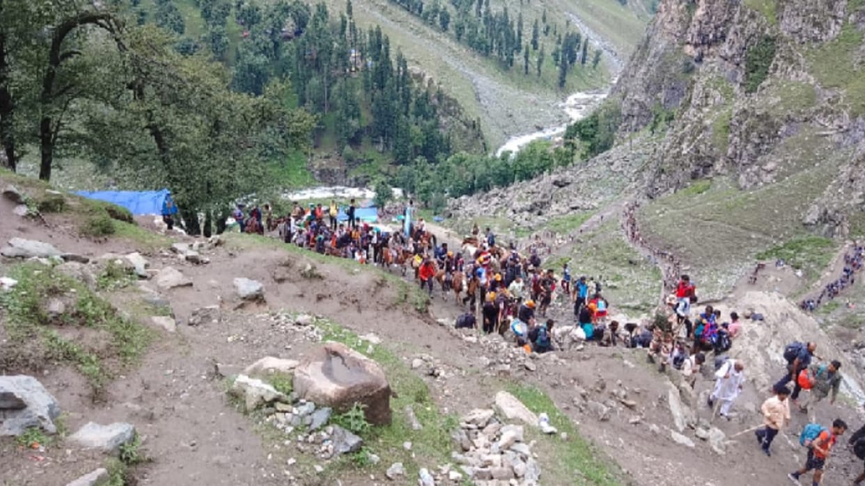 Amarnath Yatra 2022 Resumes Today from Pahalgam Pilgrimage to Leave from Baltal, Rescue Operation Continues