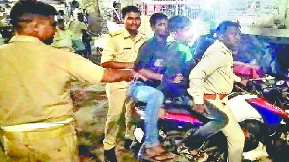 Mudiya Purnima Mela Be careful from pocket cuts and chain snatchers in Mudiya fair