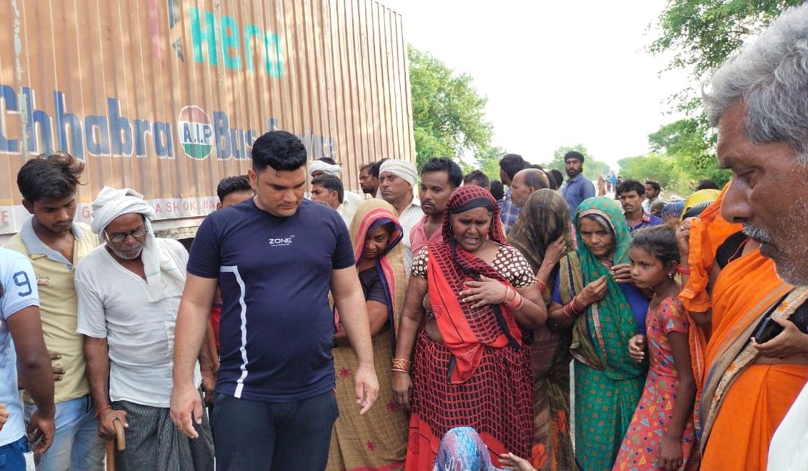 hardoi news, Ice seller dies due to vehicle collision