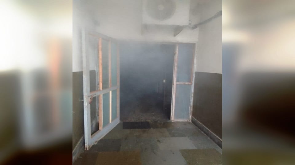 Fire in Janakpuri District Center fire broke out on the 11th floor of Kirti Shikhar building located in center