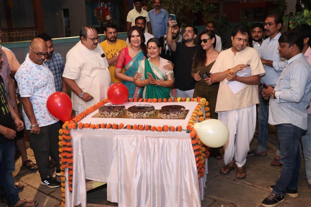 Happu Ki Ultan Paltan team celebrates 800 episodes completion, see Celebration Photos here
