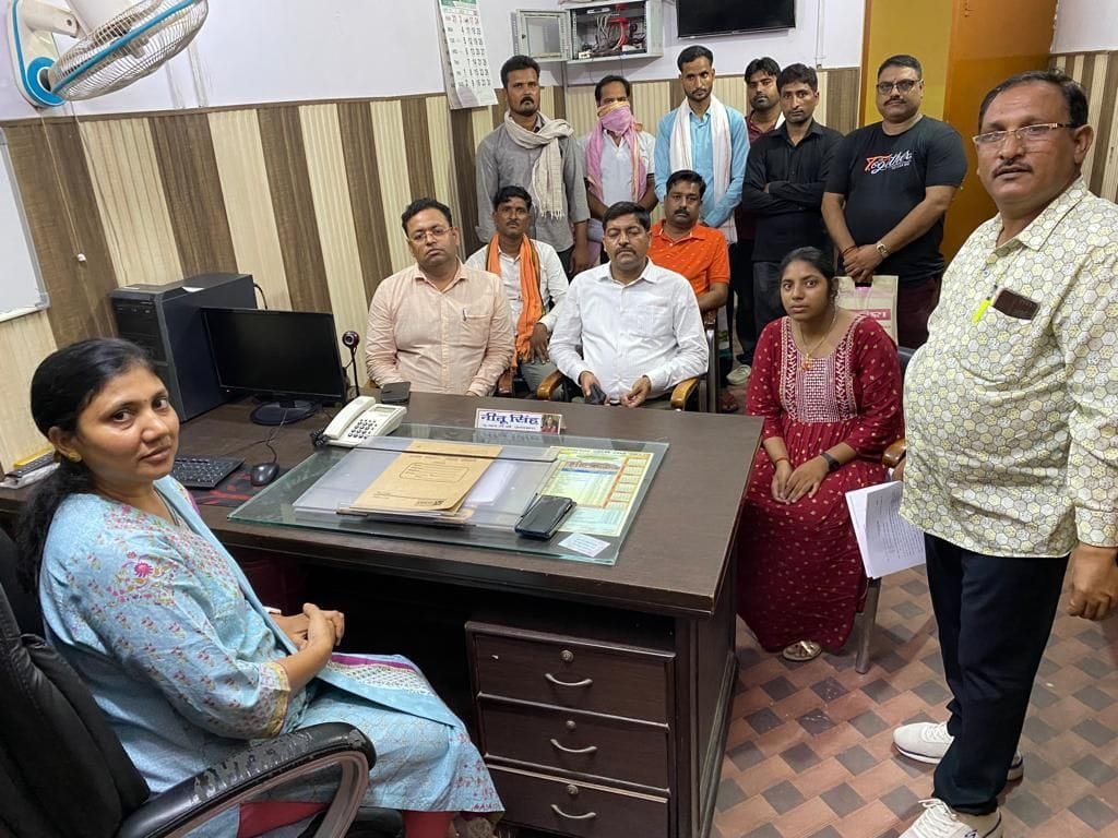 Hathras: Vehicles engaged in assembly elections will soon be paid