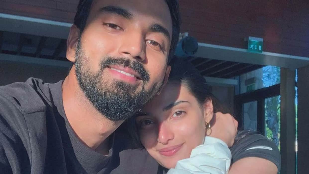 ind vs pak asia cup 2022 social media users trolled athiya shetty after kl rahul gets out for duck in match