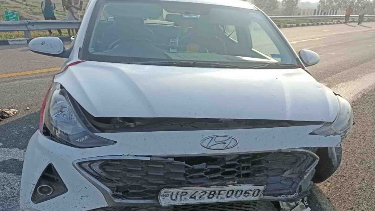 Unnao Accident: Four injured including Inspector in road accident