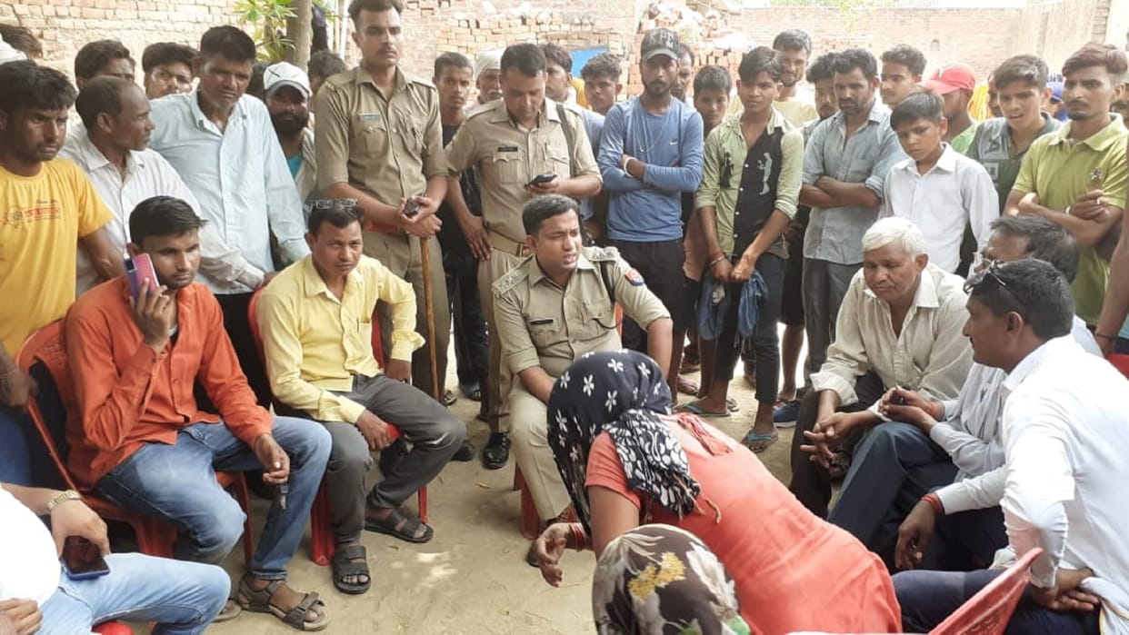 Aligarh Uproar after a fight between two sides due to bursting of water pipe scuffle with police