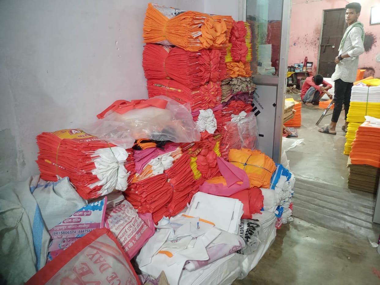 Use of polythene carefree, only mention of paper-cloth bags