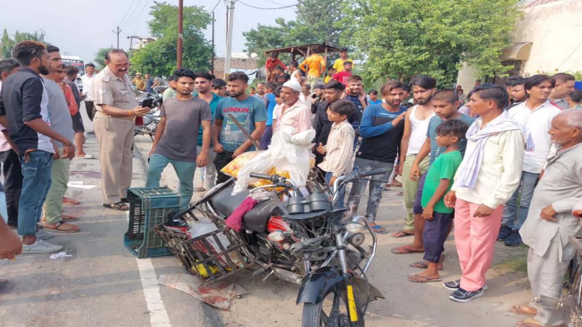 The villagers had beaten up two injured youth after the death of a man in road accident in Saharanpur
