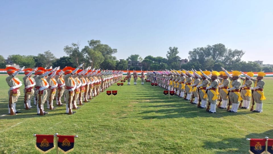 207 jawans joined the PAC after Passing Out Parade In Agra
