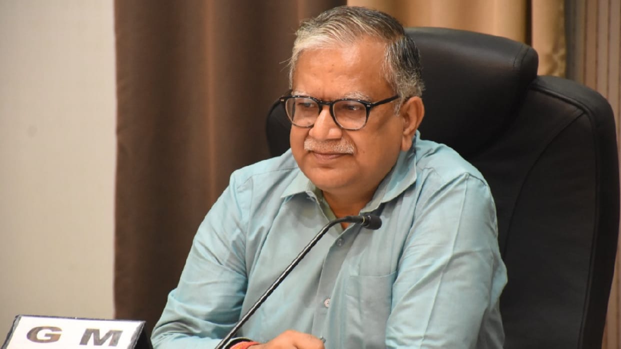 General Manager reviews the ongoing works in North Eastern Railway
