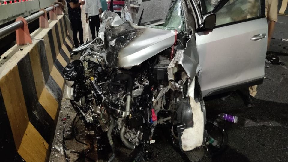 Noida businessman died after Cantor hit his car on inner ring road in agra
