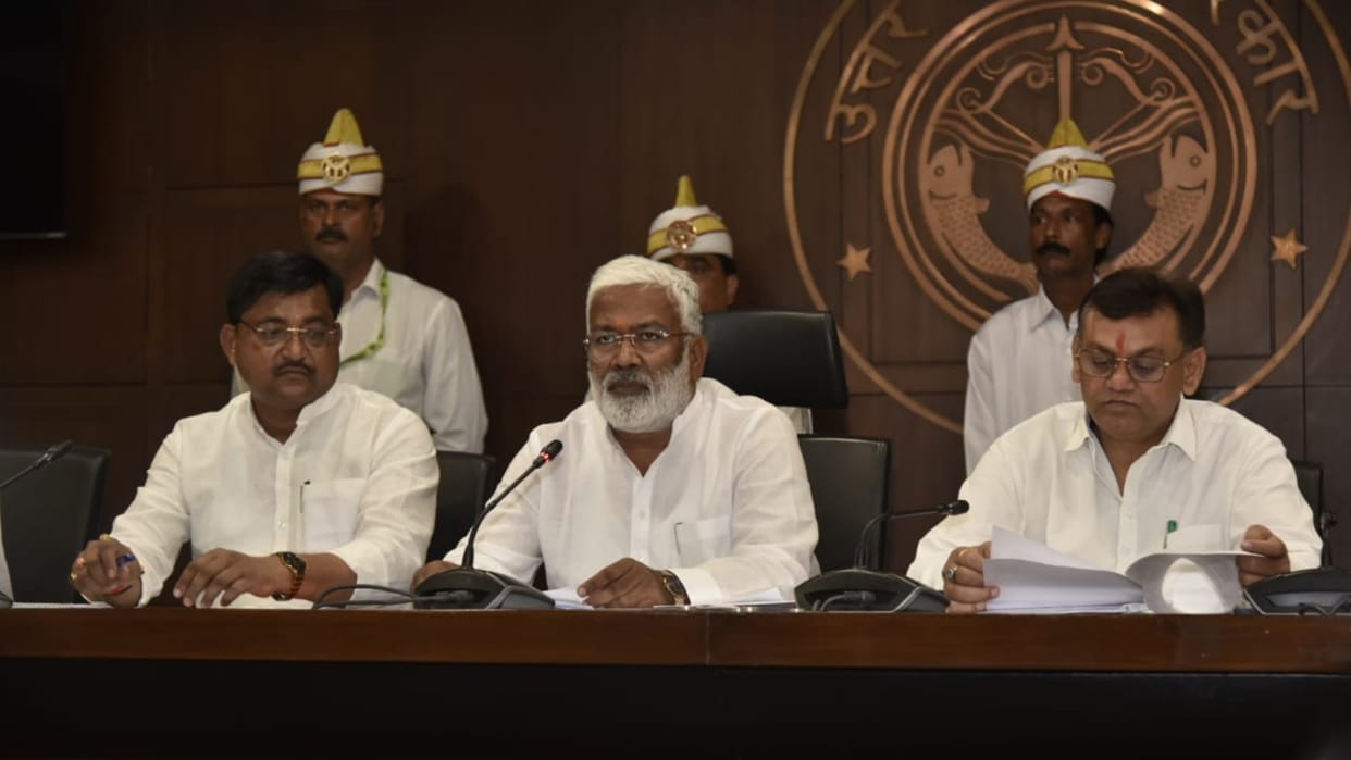 Jalshakti Minister swatantra dev singh presents 100 days report card of his ministry.
