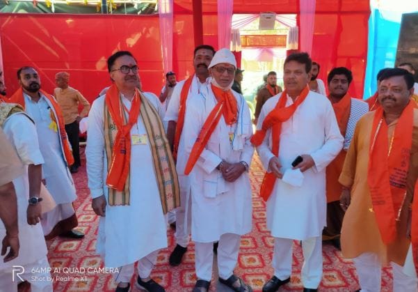 Delegation of pilgrimage priests left for Kashmir, the state government guaranteed security