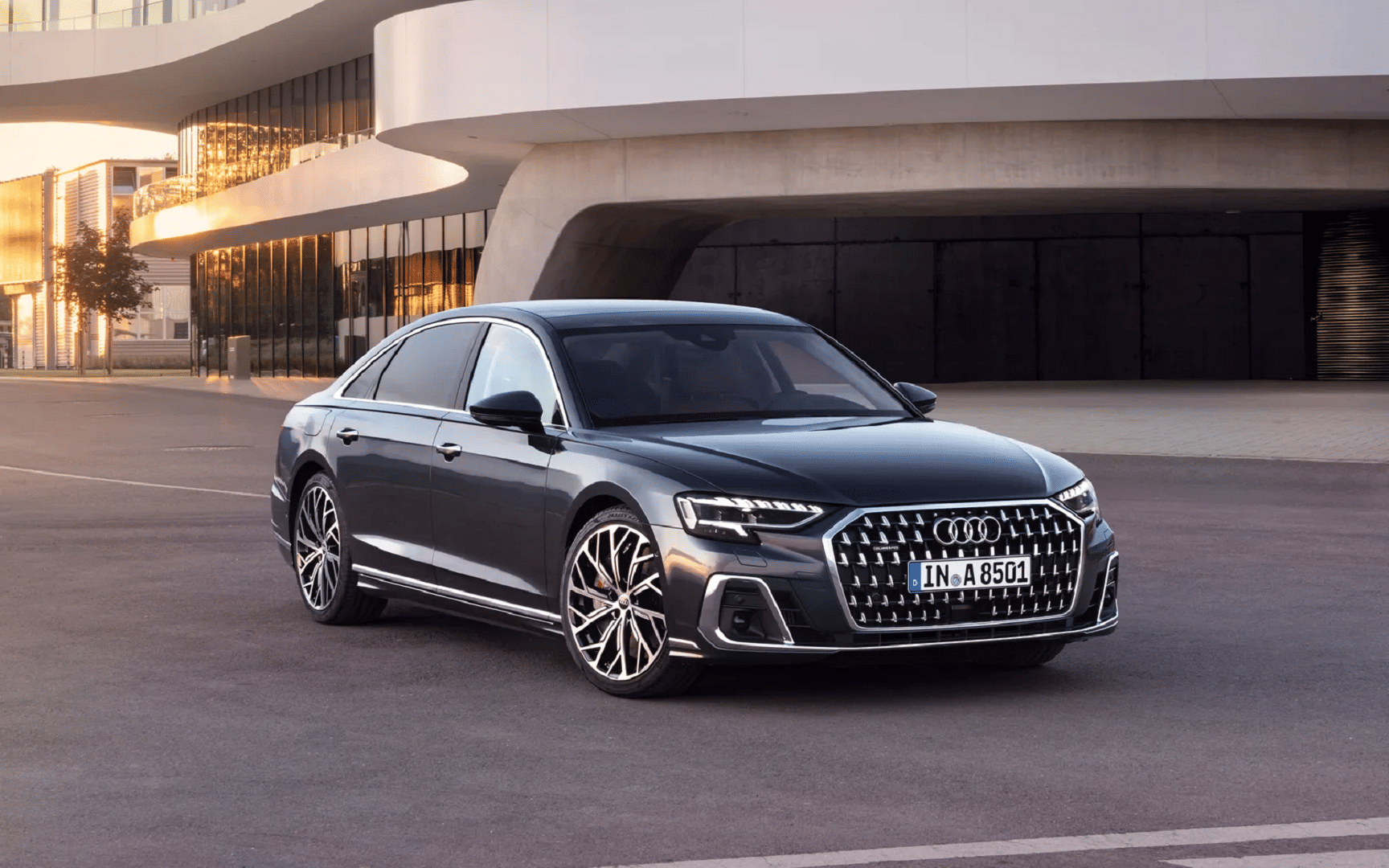 Audi A8 L launched in India Know Audi A8 L 2022 Price Features Specifications News in Hindi