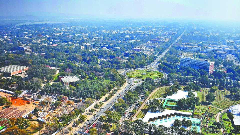 Facilities did not increase with the population in Chandigarh
