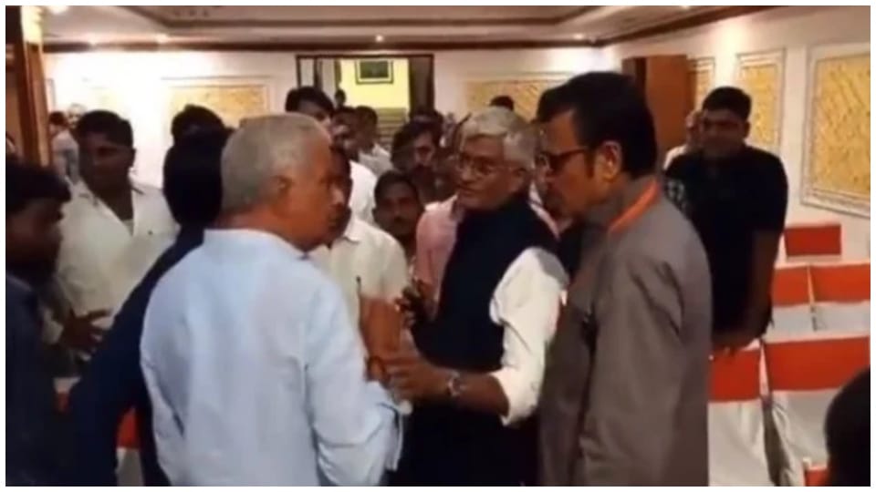 Clashes between two BJP leaders at reception of Presidential candidate Draupadi Murmu MP Kirodi Lal Meena Rajendra Rathod