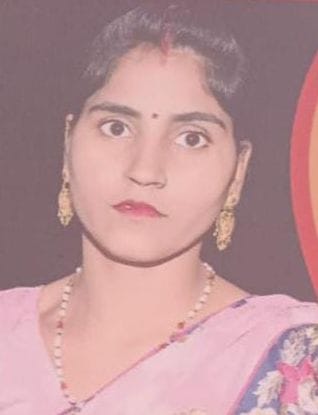 hardoi news, Woman's body found hanging from noose in suspicious circumstances