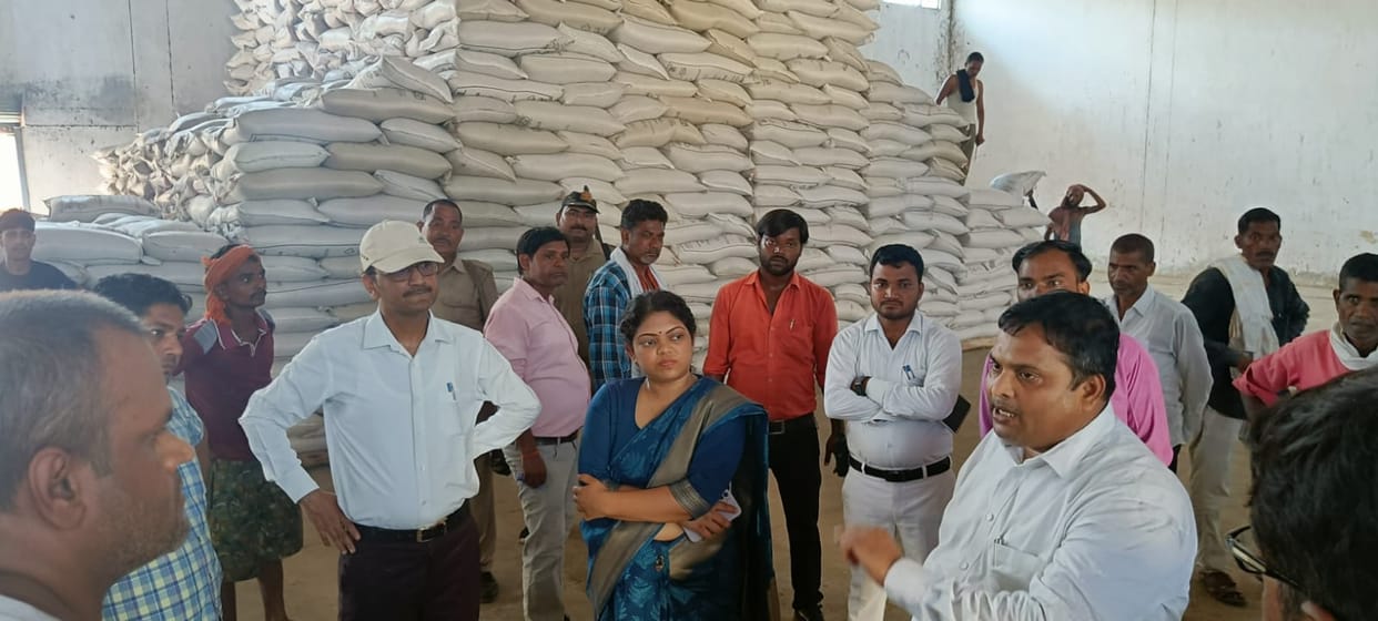 hardoi news, Three workers found absent in inspection, instructions for action