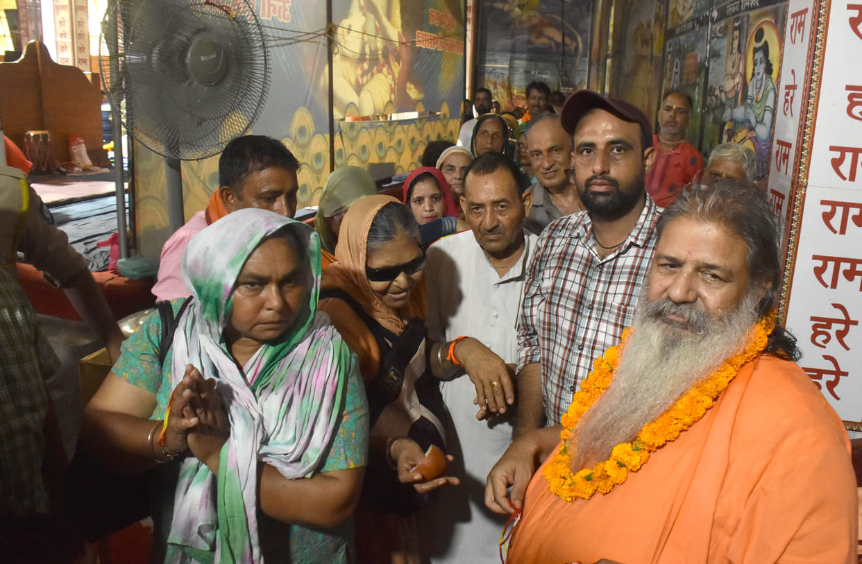 Programs held at religious places across the district on Guru Purnima