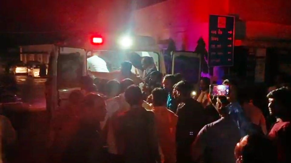 Madhya Pradesh: Accident in Sehore, many people injured due to collapse of dining hall shed in Kubereshwar Dham