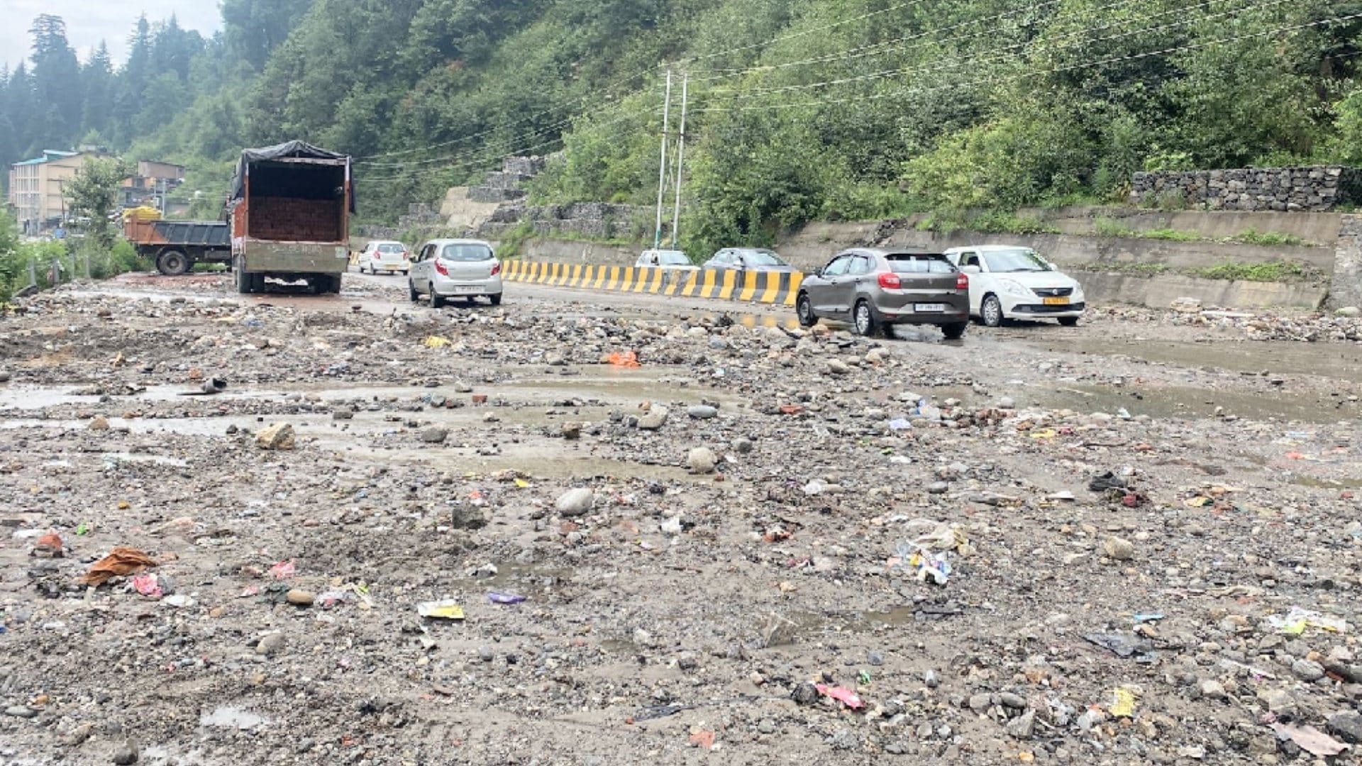 Himachal weather update: Seven roads including two national highways stalled, 13 houses and 11 cowsheds damaged due to landslide