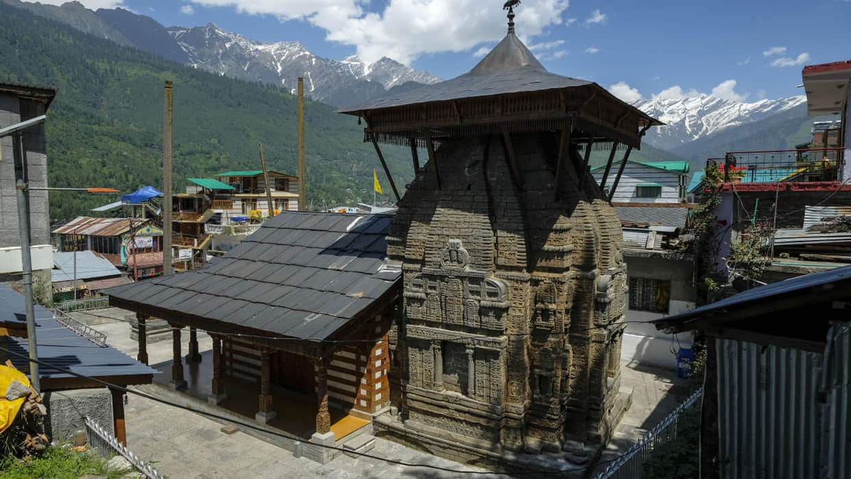 Himachal Pradesh Lord Shiva Temple Where Couples Fleeing Home get Shelter Know All Details in Hindi
