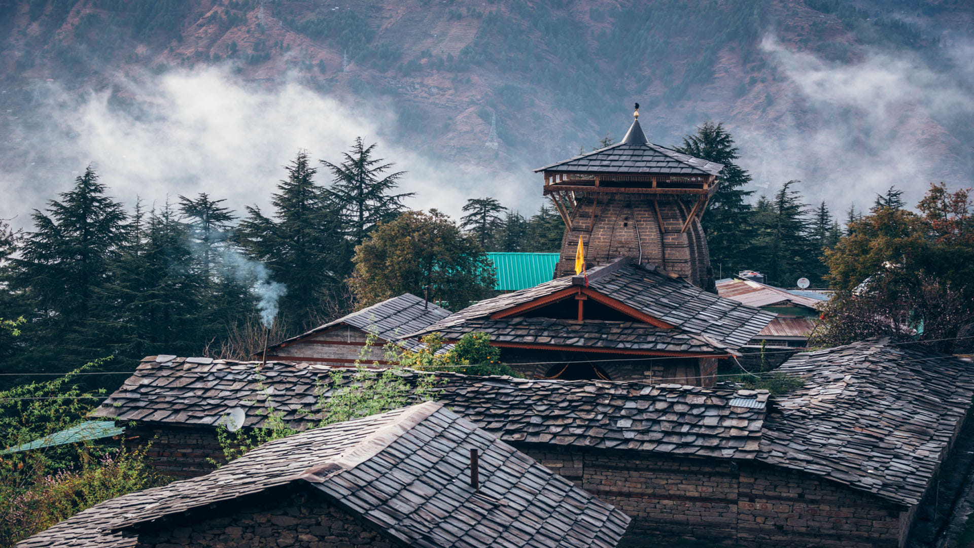Himachal Pradesh Lord Shiva Temple Where Couples Fleeing Home get Shelter Know All Details in Hindi