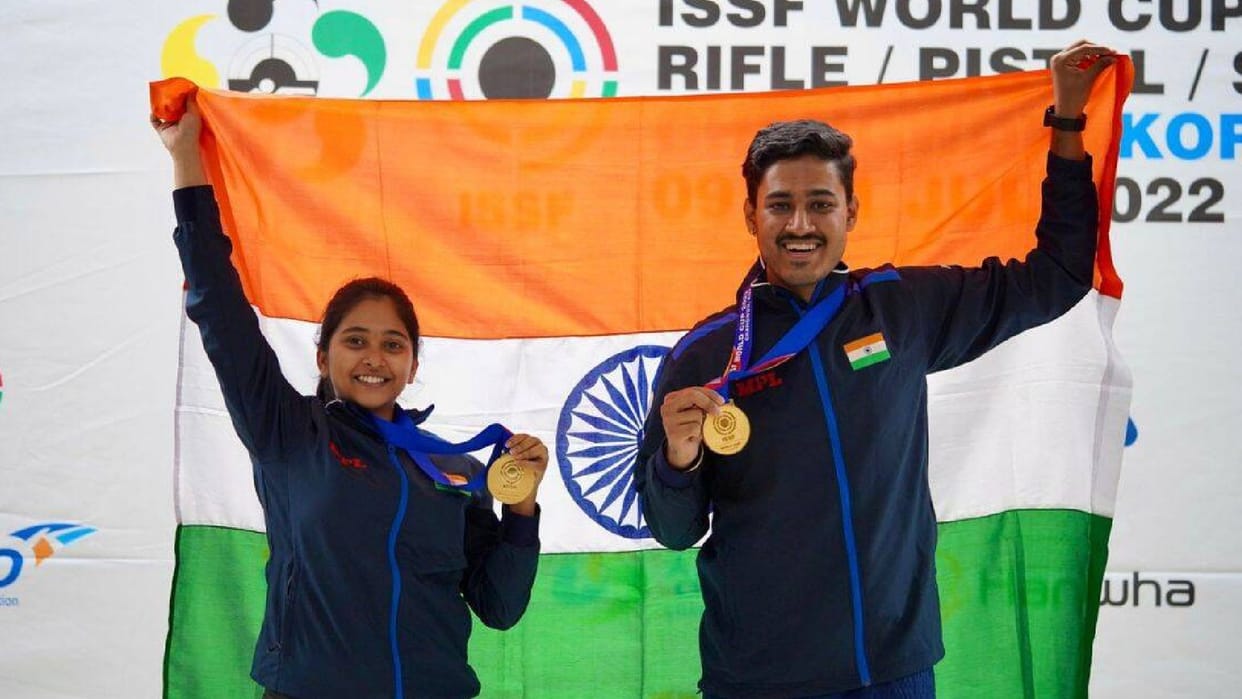 Shooting World Cup Mehuli ghosh Tushar Mane won the second gold for India  mens trap team won the silver medal
