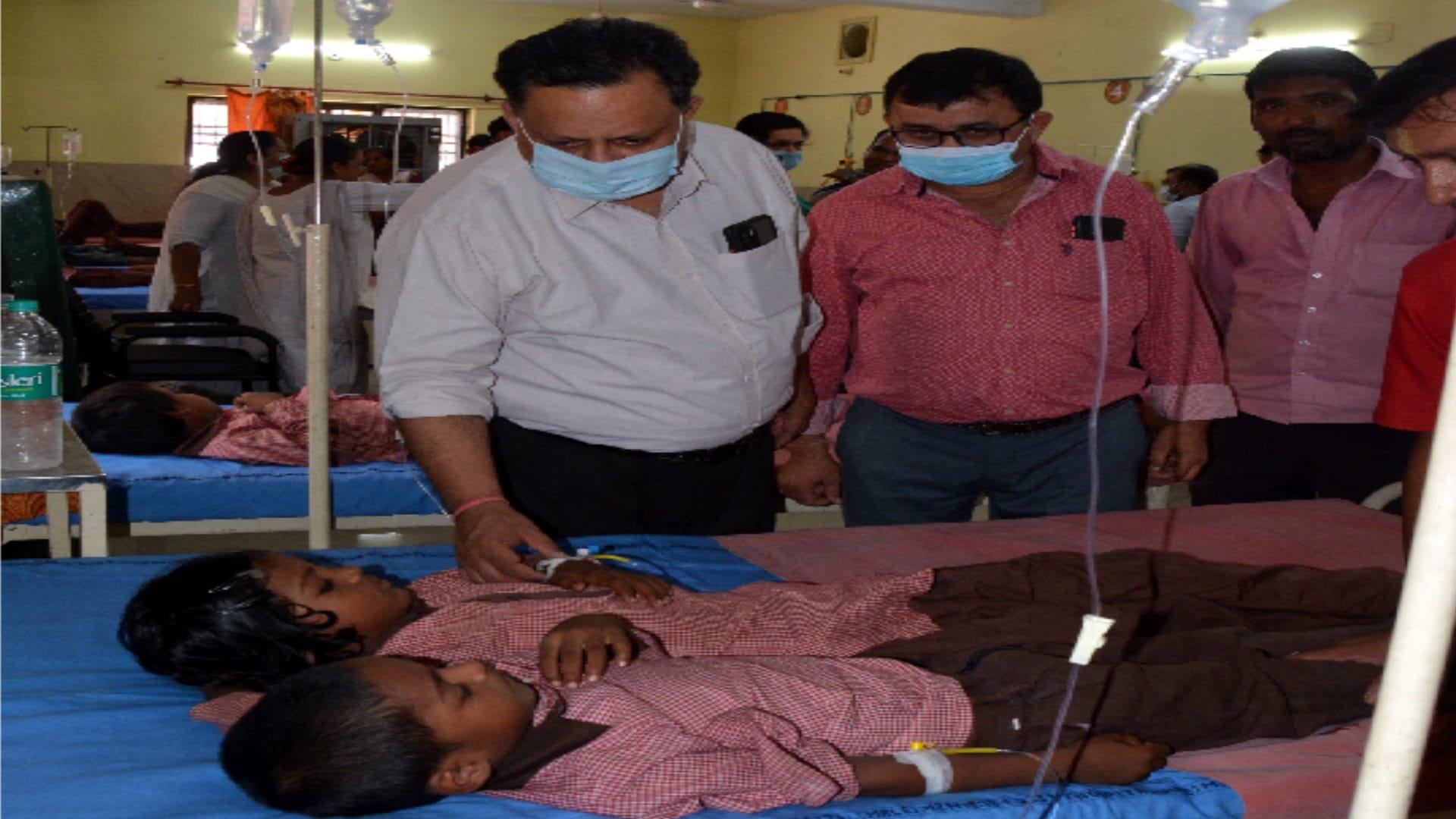 School Childrens health deteriorated after eating mid day meal in Muzaffarnagar see photos