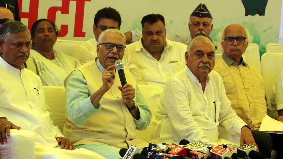 Yashwant Sinha said I will not comment on functioning of UP govt