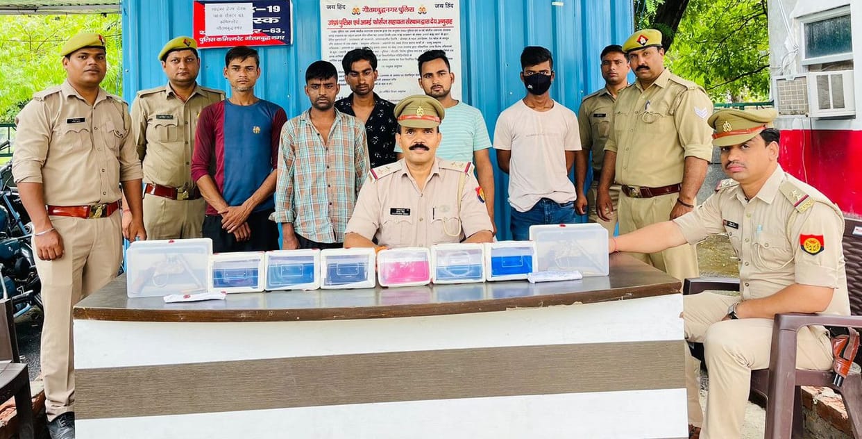 Five arrested for robbing mobiles by stealing bikes